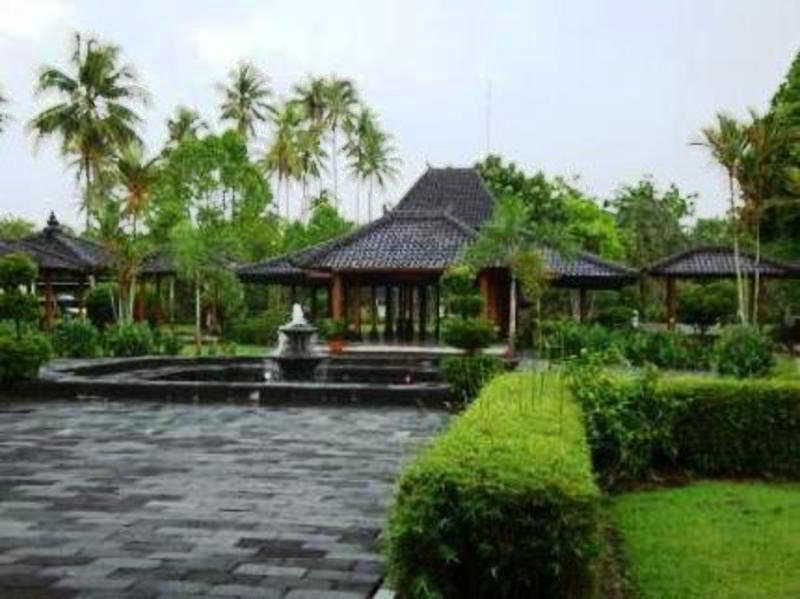 Manohara Resort Magelang Exterior photo