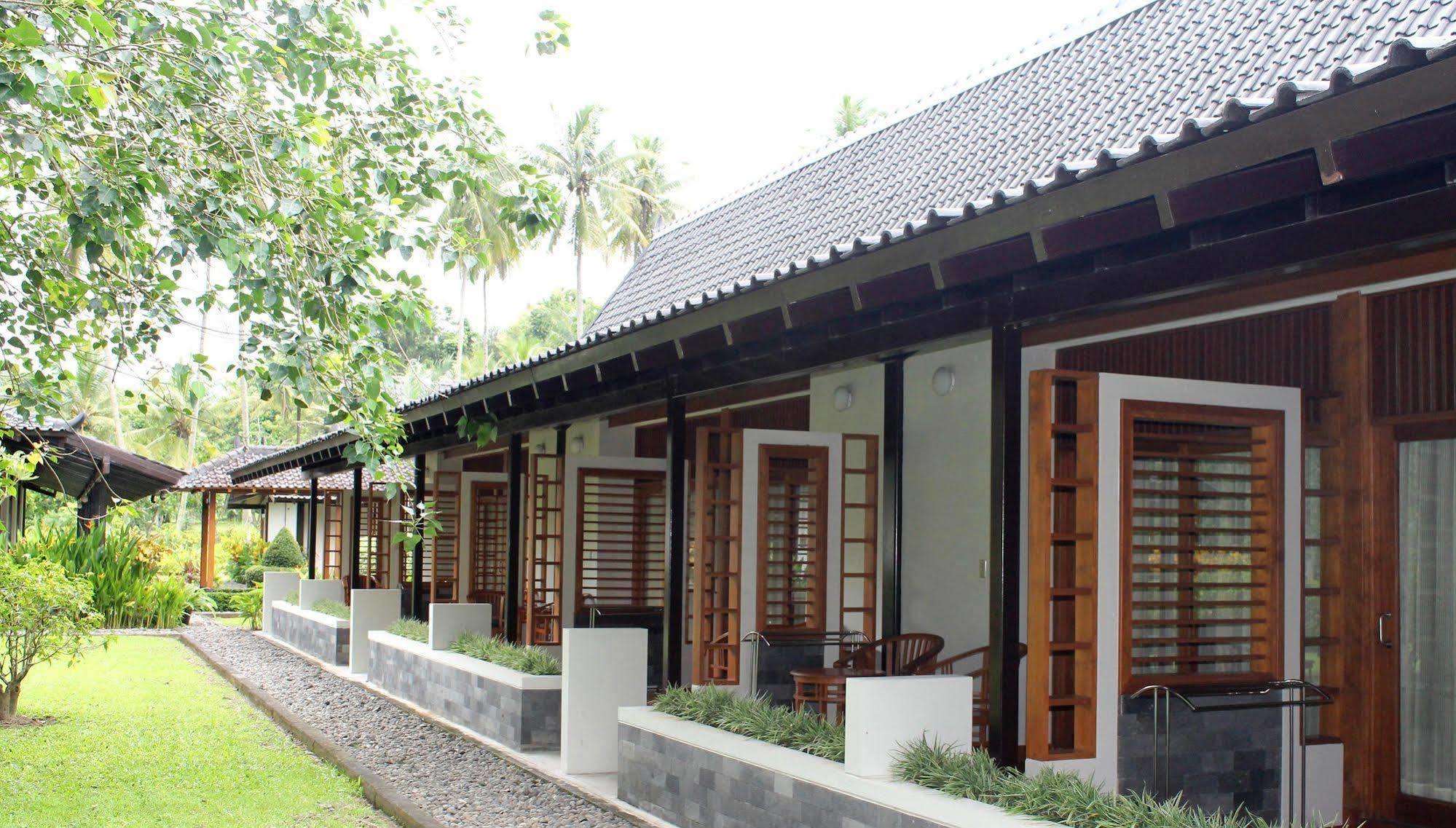 Manohara Resort Magelang Exterior photo